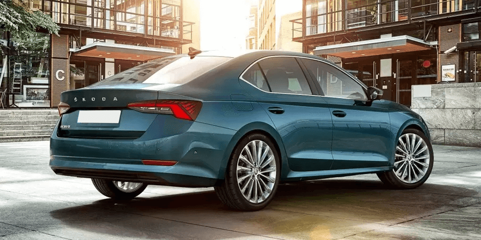 SKODA OCTAVİA BENZİN OTOMATİK